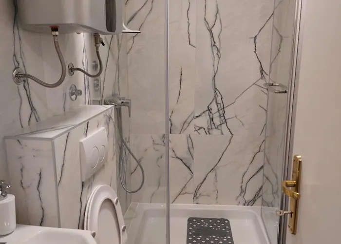 B 公寓式酒店 3*